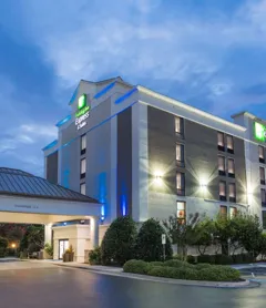 Holiday Inn Express Hotel & Suites Wilmington-University Ctr, an IHG Hotel