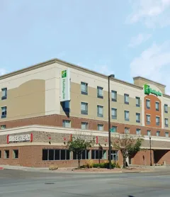 Holiday Inn Omaha Downtown - Waterpark, an IHG Hotel