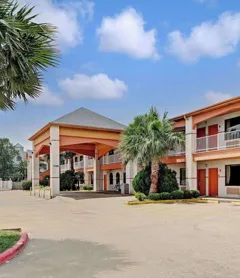 Super 8 by Wyndham Galveston