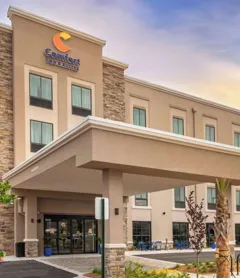 Comfort Inn & Suites Jacksonville - Orange Park Near Naval Air Station