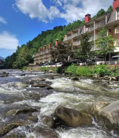 Gatlinburg River Inn