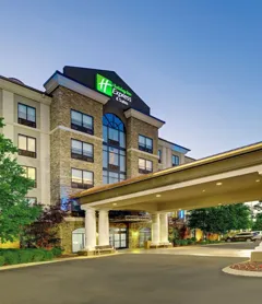 Holiday Inn Express Hotel and Suites Nashville-Opryland, an IHG Hotel