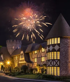 Anaheim Majestic Garden Hotel