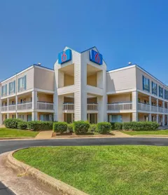 Motel 6 Raleigh, NC - North