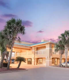 Super 8 by Wyndham Corpus Christi