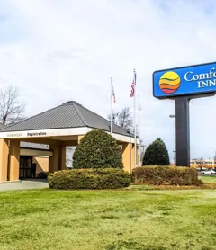 Comfort Inn Fayetteville West Near Fort Liberty