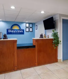 Days Inn by Wyndham Montgomery I-85