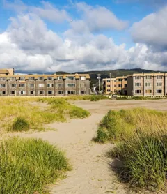 Ebb Tide Oceanfront Inn