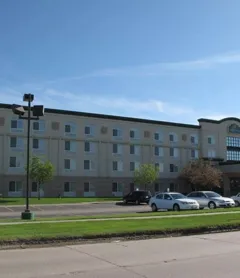 La Quinta Inn & Suites by Wyndham Omaha Airport Downtown