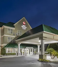 Best Western Plus First Coast Inn & Suites