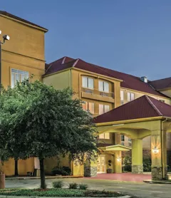 La Quinta Inn & Suites by Wyndham San Antonio N Stone Oak