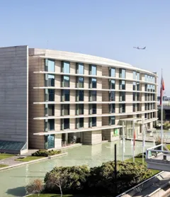 Holiday Inn Santiago - Airport Terminal, an IHG Hotel