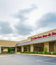 Clarion Inn & Suites Dothan South