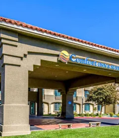 Comfort Inn & Suites Lancaster Antelope Valley