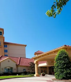 La Quinta Inn & Suites by Wyndham Greensboro NC