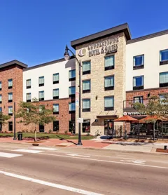 Cobblestone Hotel & Suites - Superior Duluth