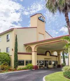 Days Inn by Wyndham Sarasota I-75