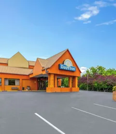 Days Inn by Wyndham Knoxville East