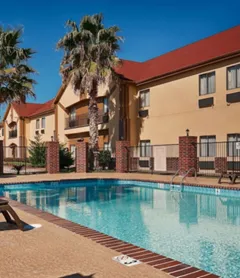 Best Western Bayou Inn & Suites