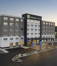 Holiday Inn Express & Suites Kelowna - East, an IHG Hotel