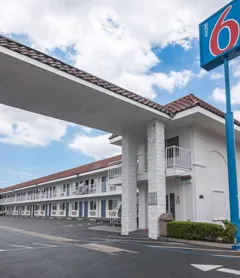 Motel 6 Norwalk