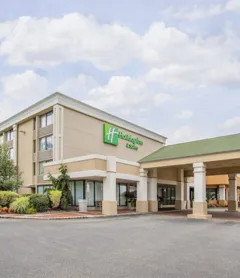 Holiday Inn & Suites Parsippany Fairfield, an IHG Hotel