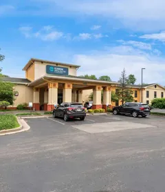 Clarion Inn & Suites Northwest