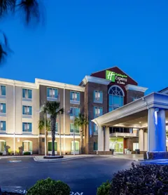 Holiday Inn Express Hotel & Suites Florence I-95 at Hwy 327, an IHG Hotel