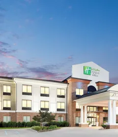 Holiday Inn Express & Suites Salem, an IHG Hotel