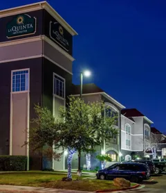 La Quinta Inn & Suites by Wyndham Laredo Airport