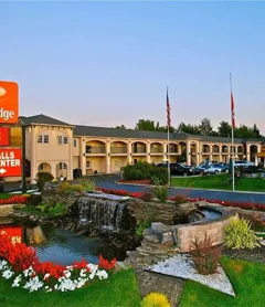 Econo Lodge at the Falls North