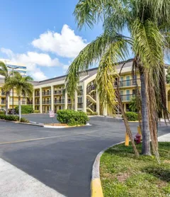 Quality Inn Palm Beach International Airport