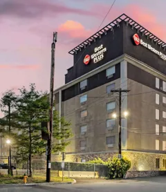 Best Western Plus Newark Airport West