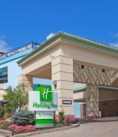 Holiday Inn Niagara Falls - By The Falls, an IHG Hotel