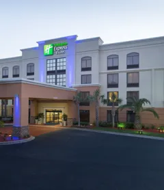 Holiday Inn Express & Suites Jacksonville Airport, an IHG Hotel