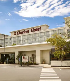 Clarion Hotel Airport