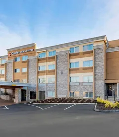 Comfort Inn & Suites Tigard near Washington Square