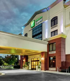 Holiday Inn Express Richmond Airport, an IHG Hotel