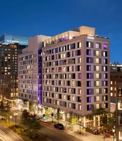 YOTEL Boston