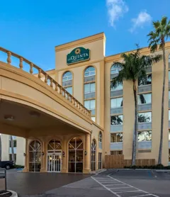 La Quinta Inn & Suites by Wyndham West Palm Beach Airport