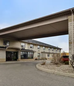 Lexington Inn & Suites Windsor