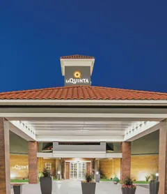 La Quinta Inn & Suites by Wyndham Fort Worth North