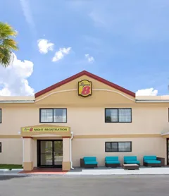 Super 8 by Wyndham Orlando International Drive