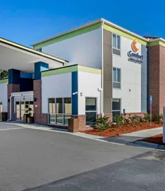 Comfort Inn & Suites