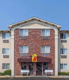 Super 8 by Wyndham Irving DFW Airport/South