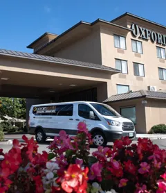 Oxford Suites Portland - Jantzen Beach