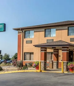 Quality Inn at Collins Road - Cedar Rapids