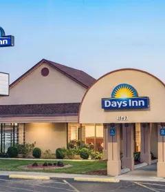 Days Inn by Wyndham Grove City Columbus South