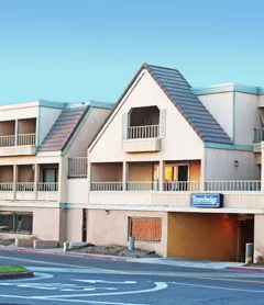 Travelodge by Wyndham Ocean Front