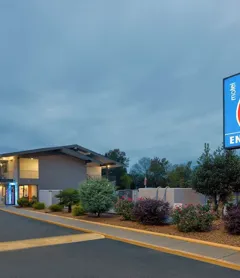 Motel 6 Columbus, GA